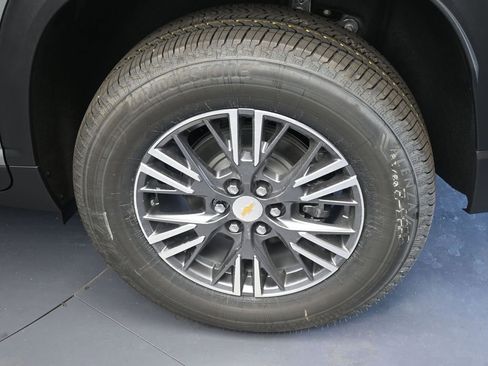 New 2026 Chevrolet Traverse LT w/ Driver Confidence Package image 9