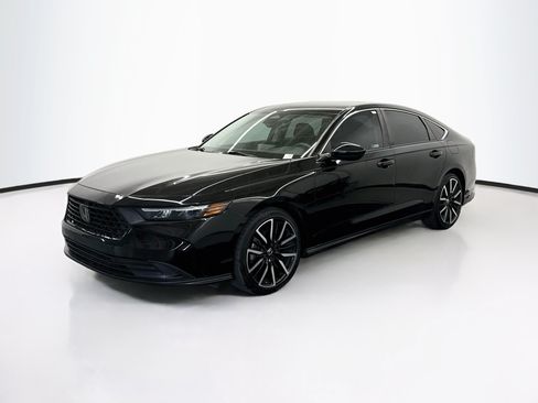 Used 2023 Honda Accord LX image 3