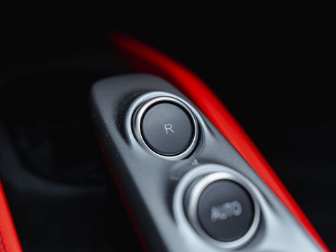 Used 2022 Ferrari F8 Tributo RWD image 59
