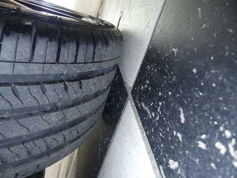 Used 2023 Toyota Camry SE image 33