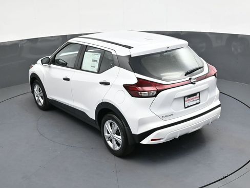 Certified 2025 Nissan Kicks Play S FWD image 26