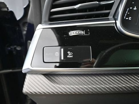 Used 2021 Audi RS Q8 AWD/4WD image 35