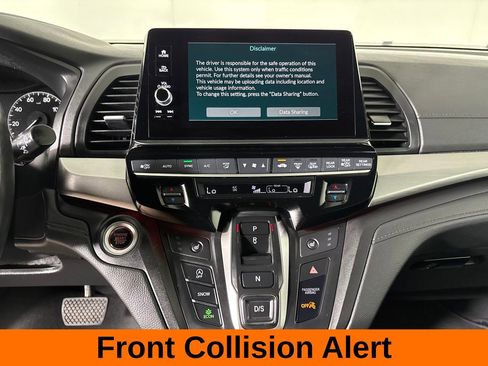 Used 2025 Honda Odyssey Sport-L image 16