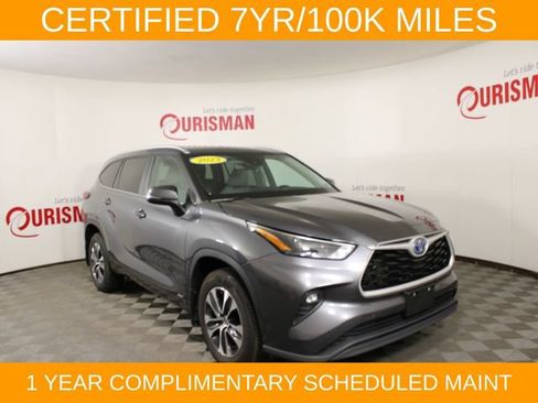 Used 2023 Toyota Highlander XLE AWD/4WD image 11