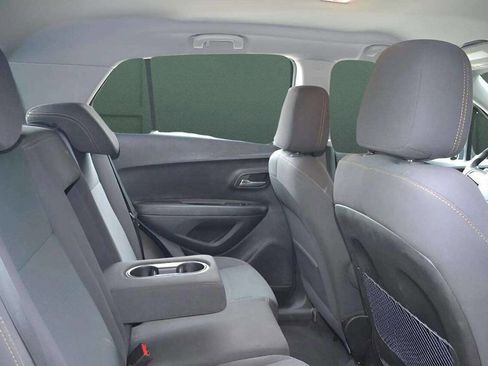 Used 2019 Chevrolet Trax LS image 22