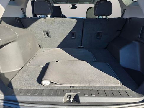 Used 2022 GMC Terrain SLE image 12