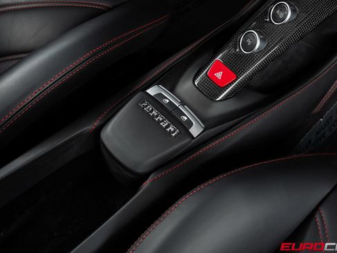 Used 2017 Ferrari 488 GTB RWD image 35