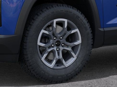 New 2026 Chevrolet Equinox ACTIV w/ Convenience Package III AWD/4WD image 9