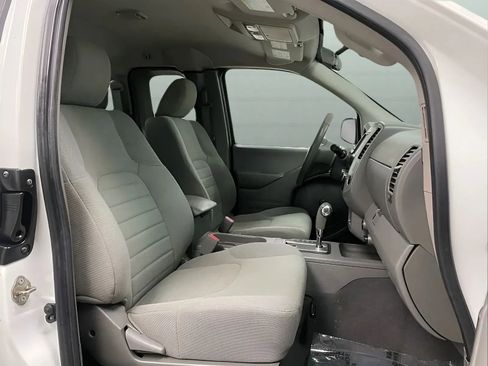 Used 2019 Nissan Frontier S RWD image 13