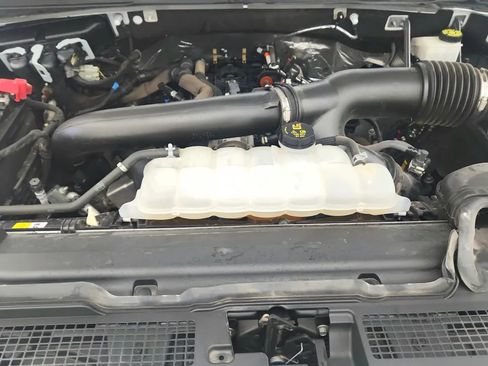 Used 2024 Ford Expedition Limited image 20