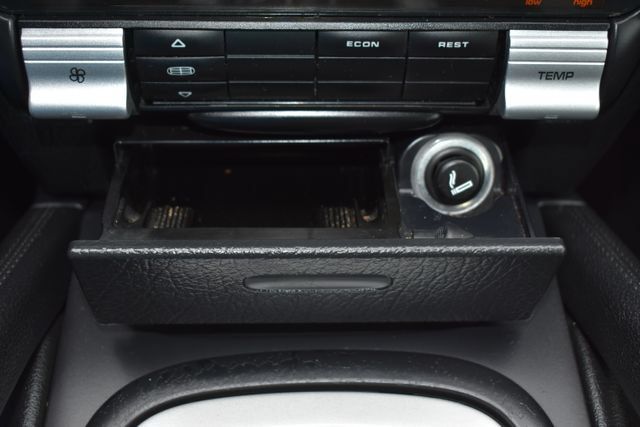 Used 2010 Porsche Cayenne AWD/4WD image 30