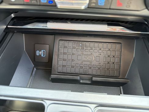 Used 2024 Ford F150 Raptor image 40