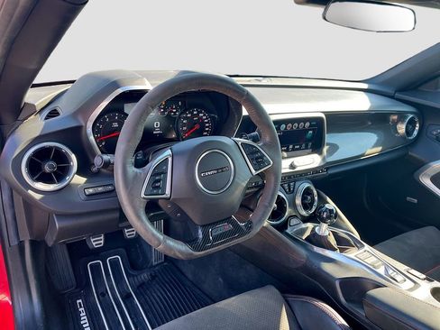 Used 2018 Chevrolet Camaro ZL1 image 9