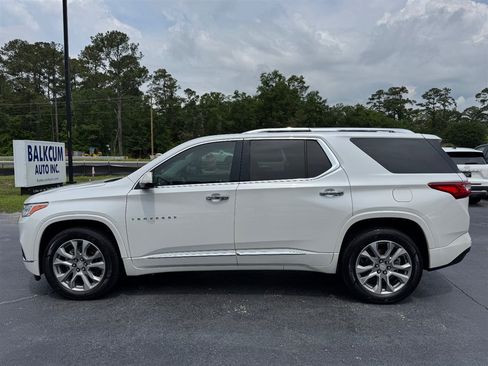 Used 2021 Chevrolet Traverse Premier FWD image 5