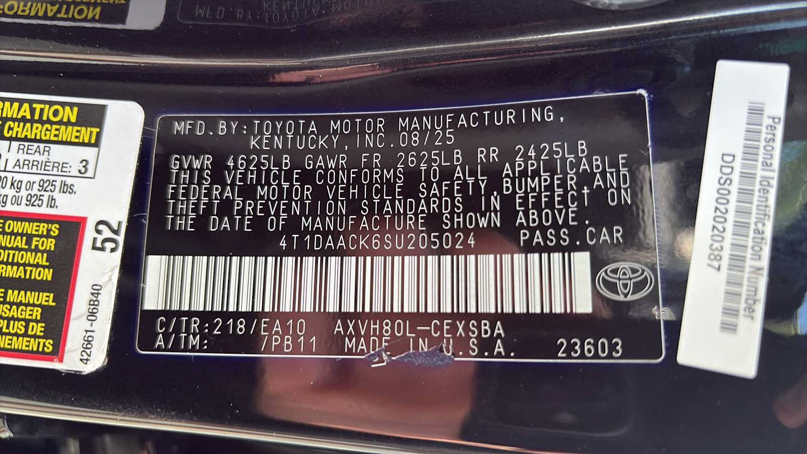 Used 2025 Toyota Camry SE FWD image 15