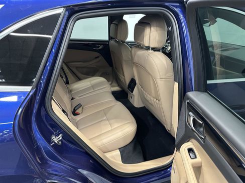 Used 2026 Porsche Macan Turbo image 39