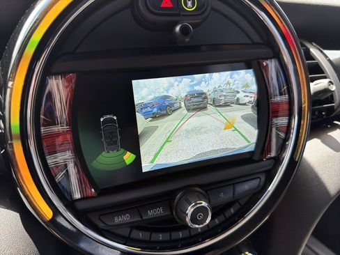 Used 2020 MINI Cooper S w/ Signature Upholstery Package FWD image 21