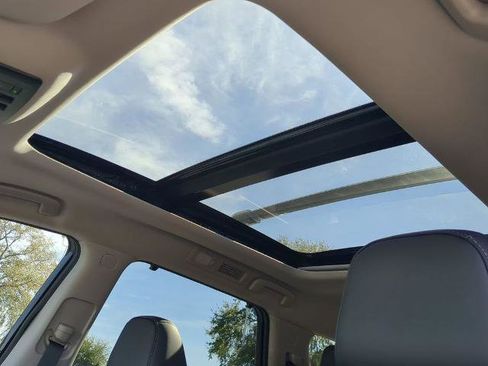 Certified 2025 Nissan Pathfinder Platinum image 20