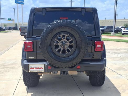 Used 2021 Jeep Wrangler Unlimited Rubicon w/ Trailer Tow Package AWD/4WD image 6