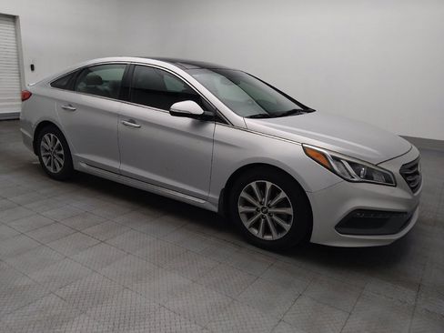 Used 2016 Hyundai Sonata Limited w/ Option Group 04 FWD image 11