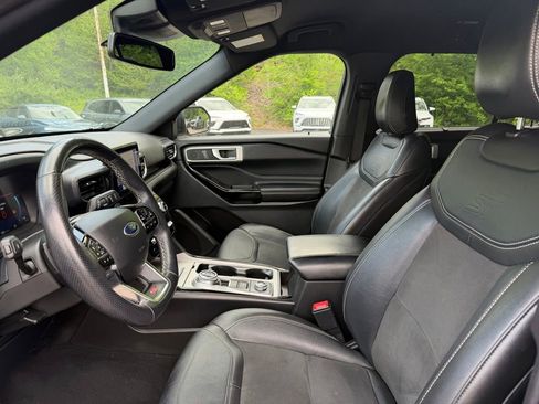 Used 2022 Ford Explorer ST w/ ST Street Pack AWD/4WD image 16