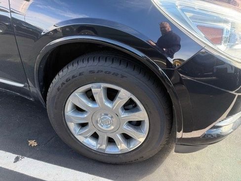 Used 2017 Buick Enclave Premium image 3