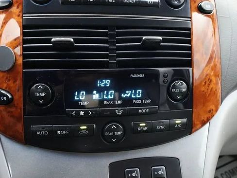 Used 2006 Toyota Sienna FWD image 27