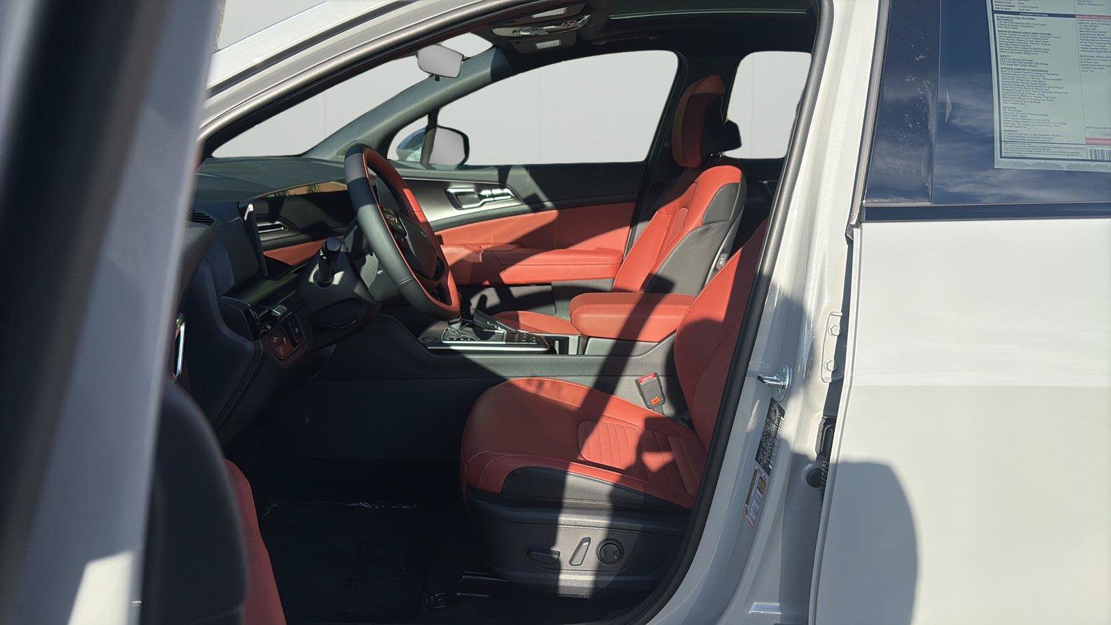 New 2027 Kia Sportage SX FWD image 10