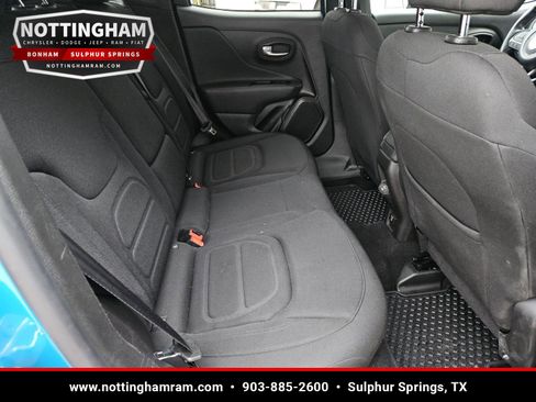 Used 2022 Jeep Renegade Latitude w/ Convenience Group AWD/4WD image 33