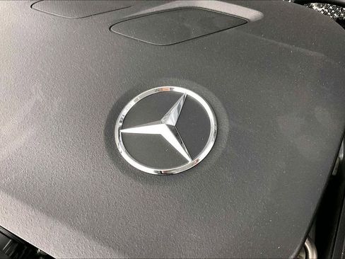 New 2026 Mercedes-Benz GLB 250 4MATIC image 17
