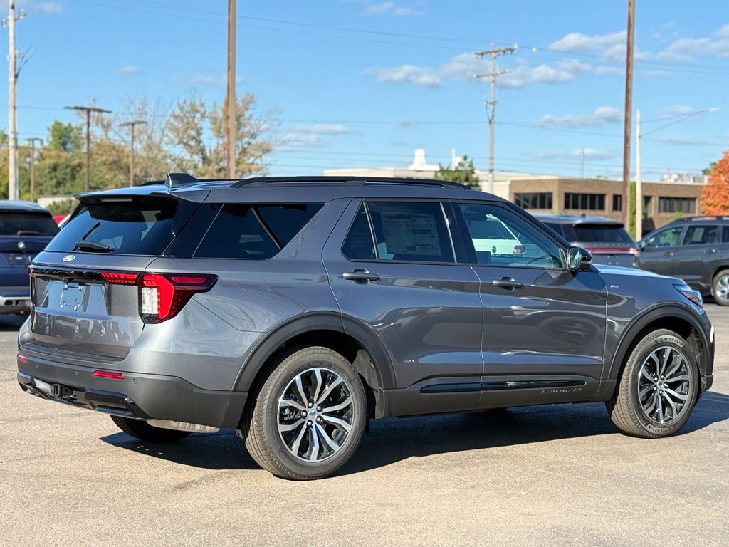 New 2027 Ford Explorer ST-Line AWD/4WD image 30
