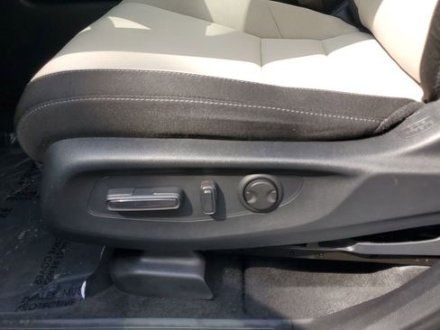 Used 2024 Honda CR-V EX image 12