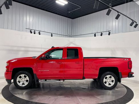 Used 2019 Chevrolet Silverado 1500 LT w/ All Star Edition AWD/4WD image 14
