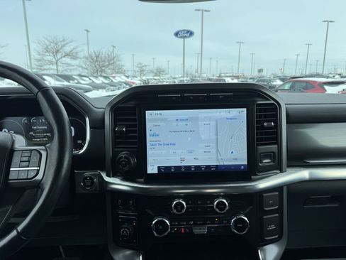 Used 2022 Ford F150 Lariat w/ Equipment Group 502A High image 10