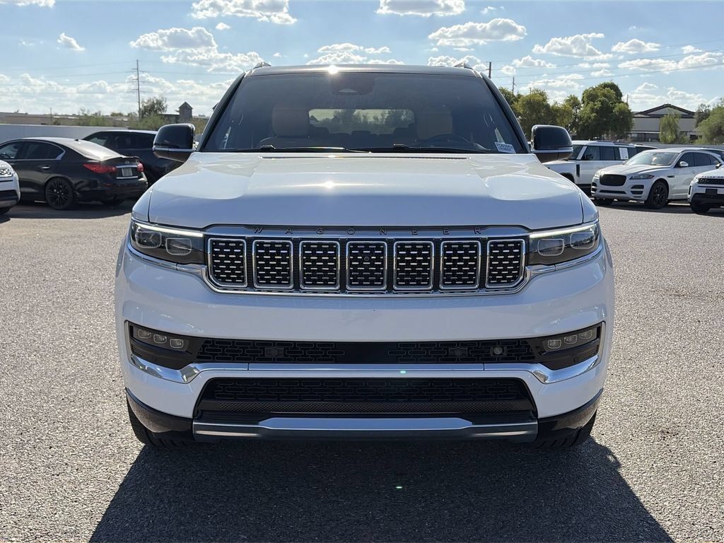 Used 2023 Jeep Grand Wagoneer Series III AWD/4WD image 4