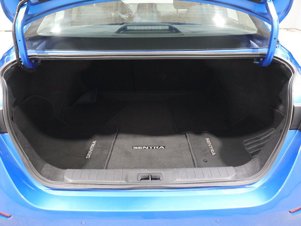 Used 2025 Nissan Sentra SV w/ All-Weather Package FWD image 5