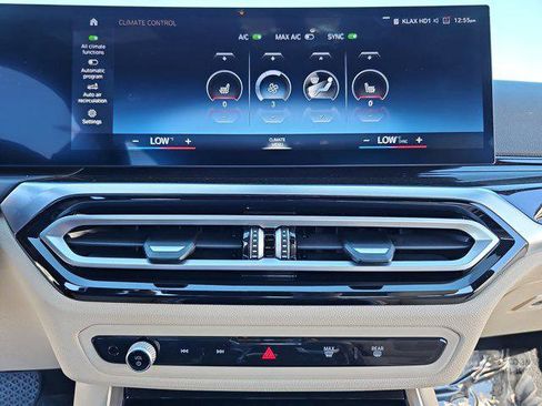 Certified 2024 BMW 330i Sedan w/ Premium Package image 23