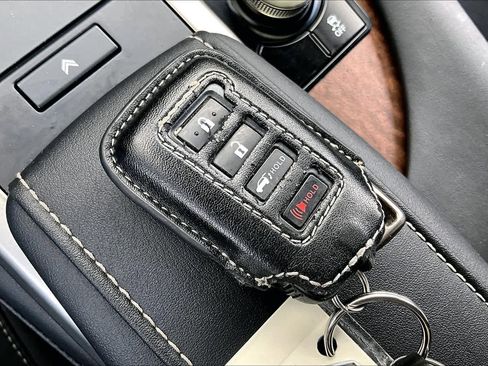 Used 2022 Lexus RX 350L w/ Premium Package image 14