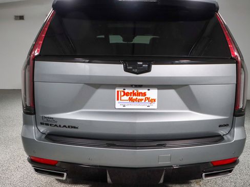 Used 2023 Cadillac Escalade Premium Luxury w/ LPO, Floor Liner Package image 8