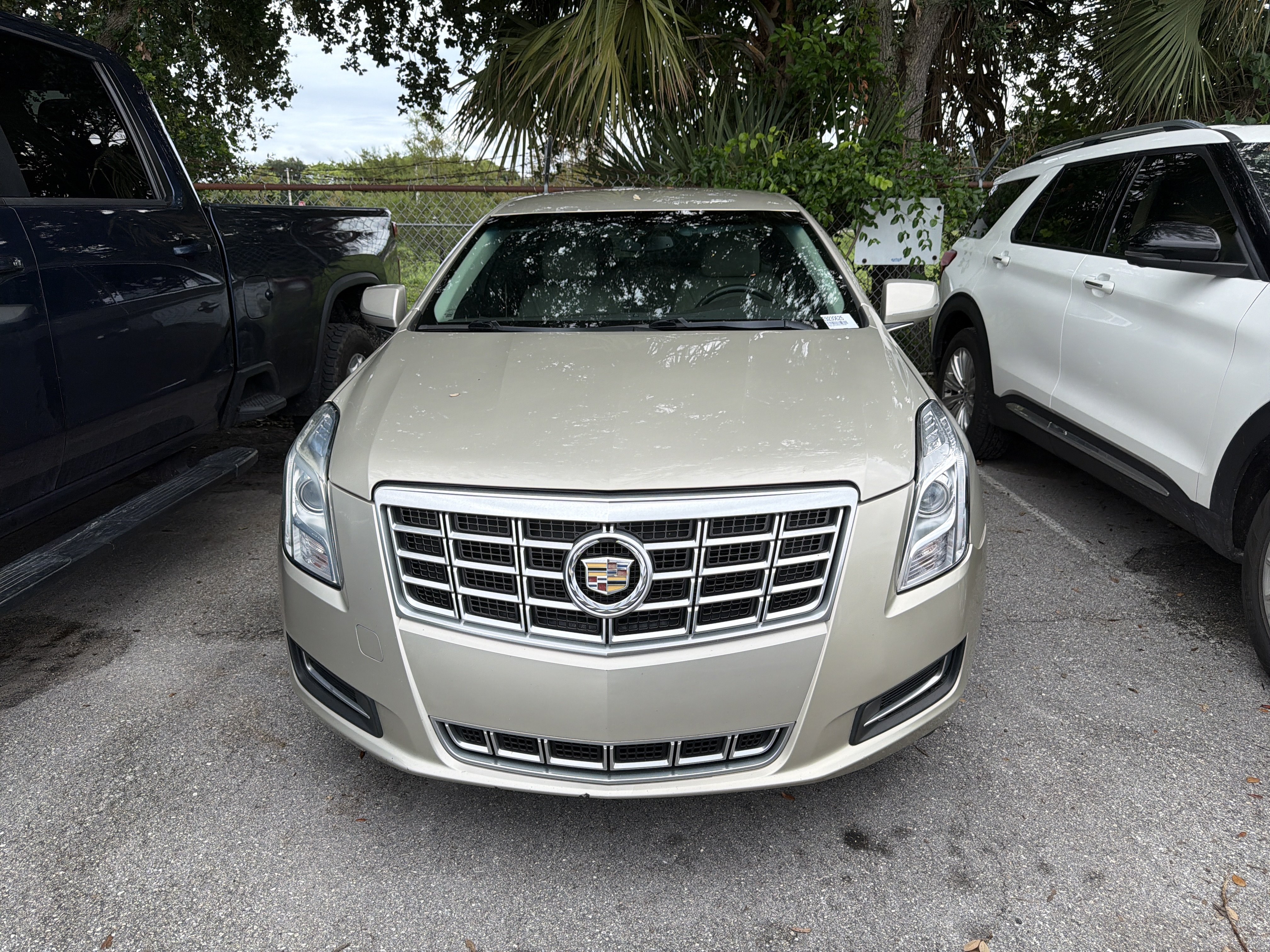Used 2014 Cadillac XTS FWD image 2