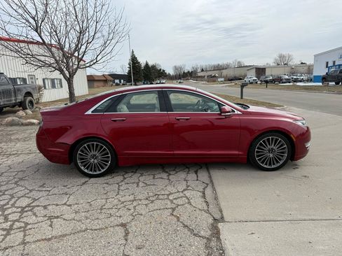 Used 2015 Lincoln MKZ Hybrid w/ Equipment Group 202A Reserve image 4