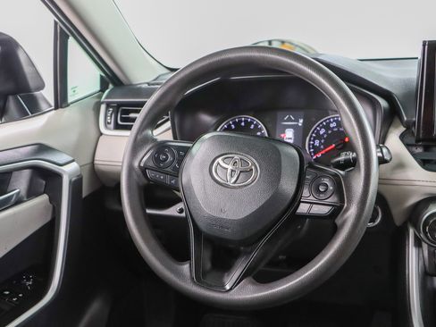 Used 2021 Toyota RAV4 XLE FWD image 12