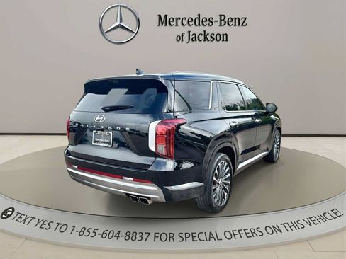 Used 2024 Hyundai Palisade Calligraphy FWD image 5
