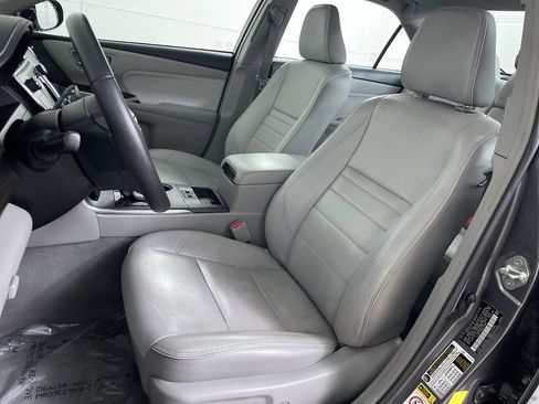 Used 2017 Toyota Camry XLE w/ Moonroof Package FWD image 12