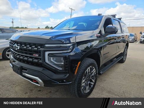 Used 2026 Chevrolet Suburban Z71 w/ Comfort Package AWD/4WD image 1