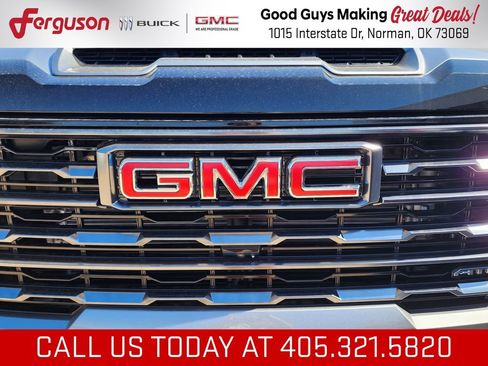 New 2026 GMC Sierra 2500 AT4 w/ AT4 Premium Plus Package AWD/4WD image 9