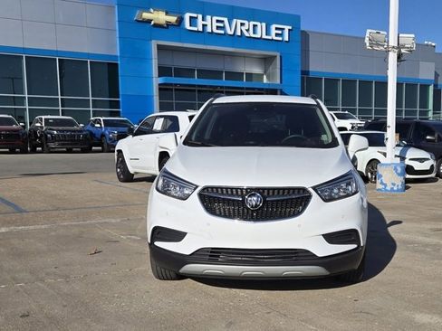 Used 2022 Buick Encore Preferred w/ Safety Package II image 10