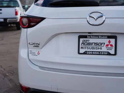 Used 2017 MAZDA CX-5 Touring w/ I-ACTIVSENSE Package image 10