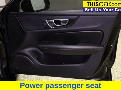 Used 2020 Volvo S60 T6 Momentum w/ Protection Package Premier AWD/4WD image 31