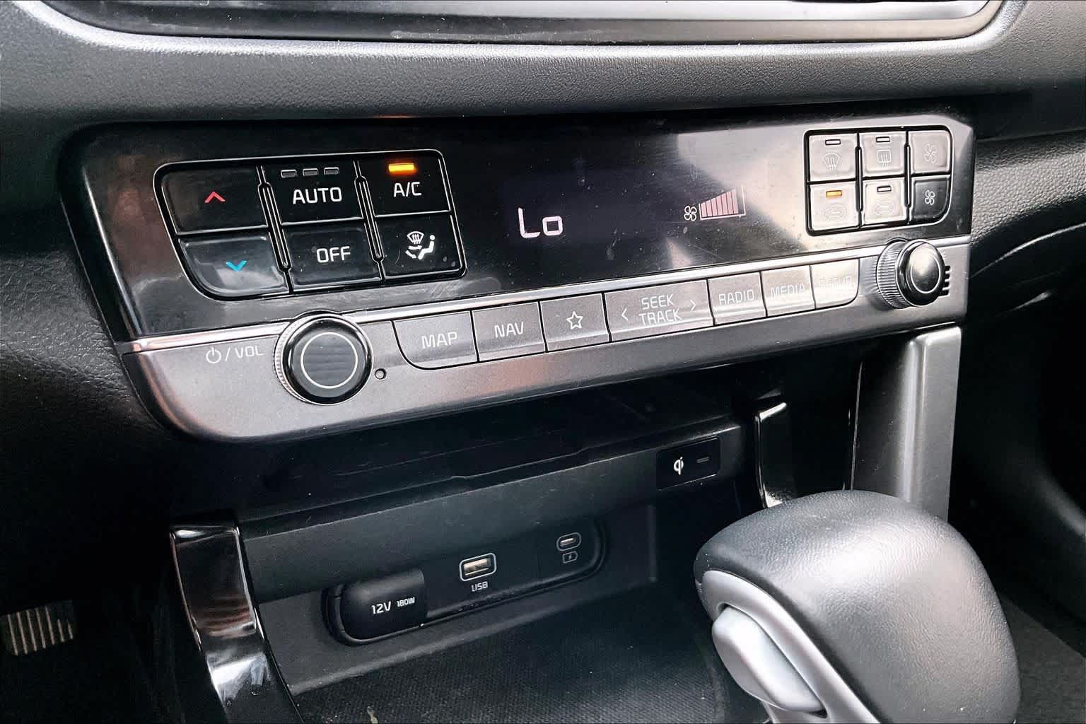 Used 2025 Kia Seltos EX FWD image 32